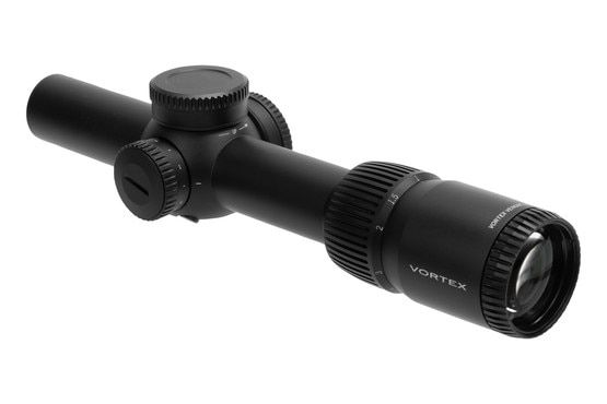 Illuminated reticle rifle scope with 1-6x magnification.